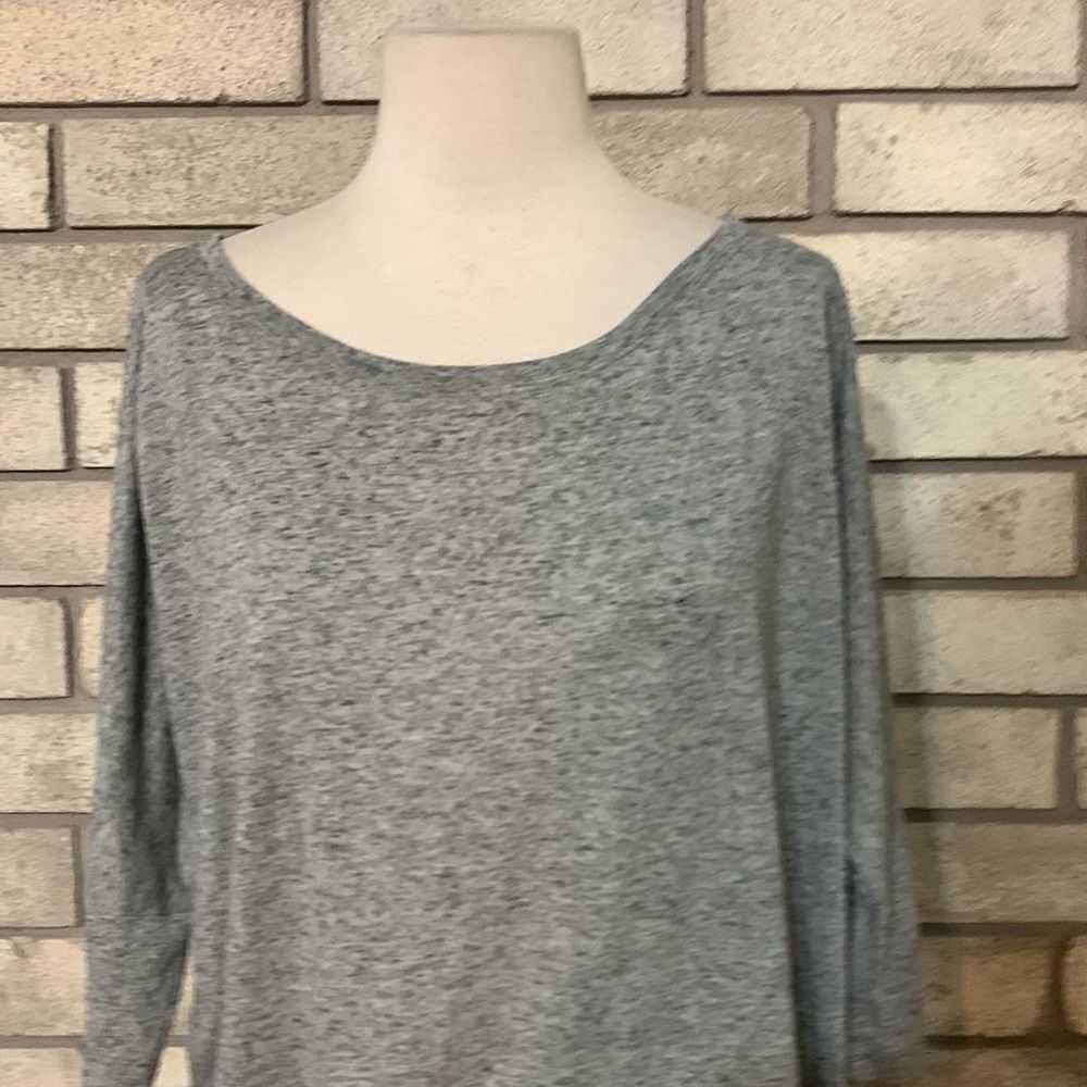 3for$20 blouse medium  - Picture 2 of 4